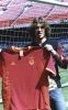 Carles-Puyol-posa-con-la-camis_54402002638_54115221157_400_640.jpg